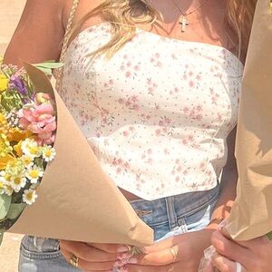SHEIN White Floral Crop Top